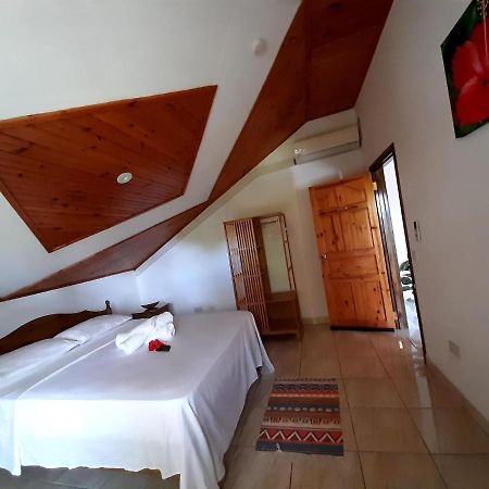 La Source Self Catering Hotel La Digue Bagian luar foto