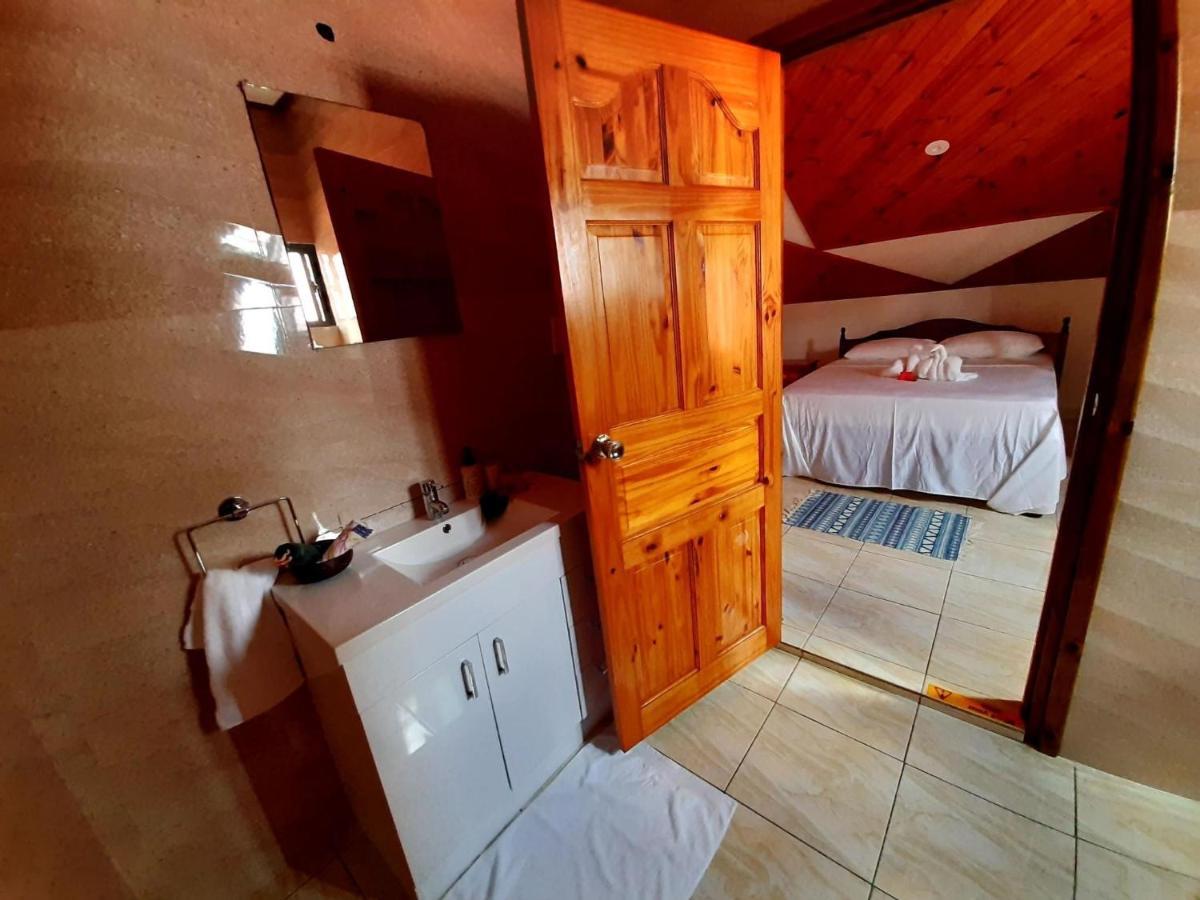 La Source Self Catering Hotel La Digue Bagian luar foto